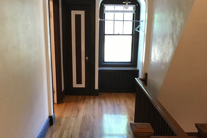2nd floor hallway - 6/7 Bedroom house near BC! Huge rooms, 3 baths, modern kitchen, basement, hurry!