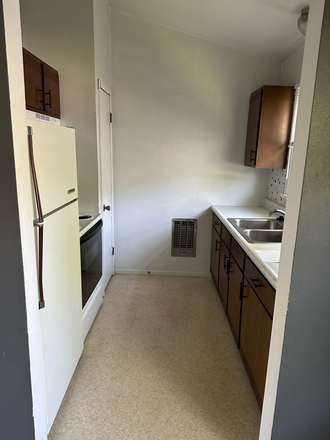 Full kitchen - Large 1 bedroom 1 bath apartment with lots of storage.