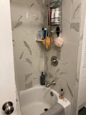 x - Chiswick St 3 Bed Brighton Condo