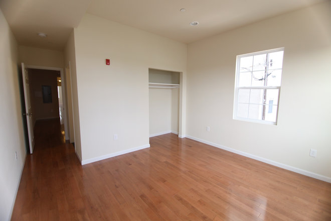 bedroom - Bright Modern 3 Bed 3 Bath On A Great Block Apartments