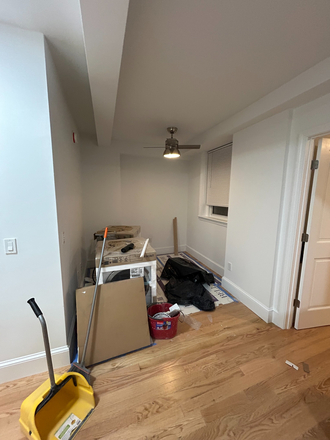 Living room - 3 Bed Available 12/1/25! CONTACT NOAH 603-470-8181! Apartments