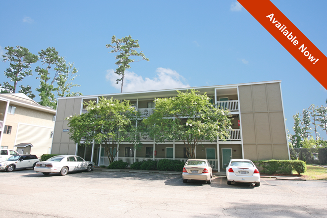 Front - Upper Level 1 BD/1 BA Condo Near UNCW