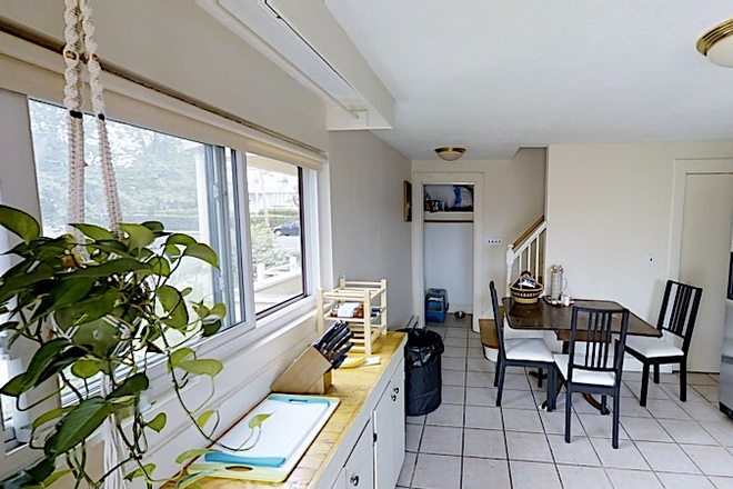 2 - Sept 2025, Stylish 2,5 bed, Easy MBTA, Pet Friendly, No Fee! Apartments