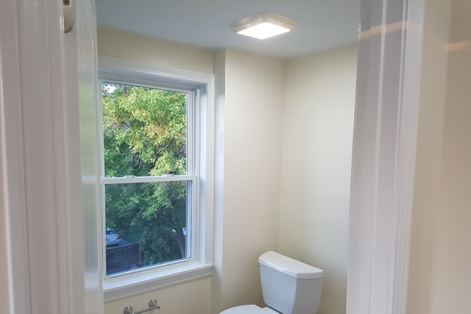 3rd floor bathroom - Large unit at convenient spot with quartz countertop &stainless steel appliances, HVAC Duplex