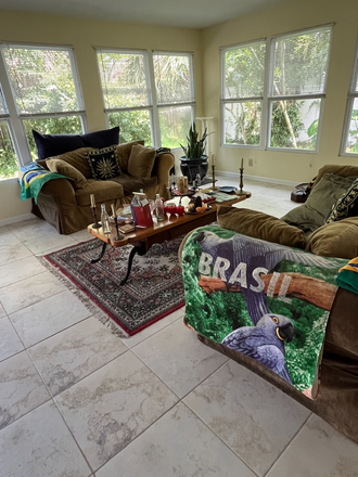 Living room - Room in Chef’s home with Gourmet Meals