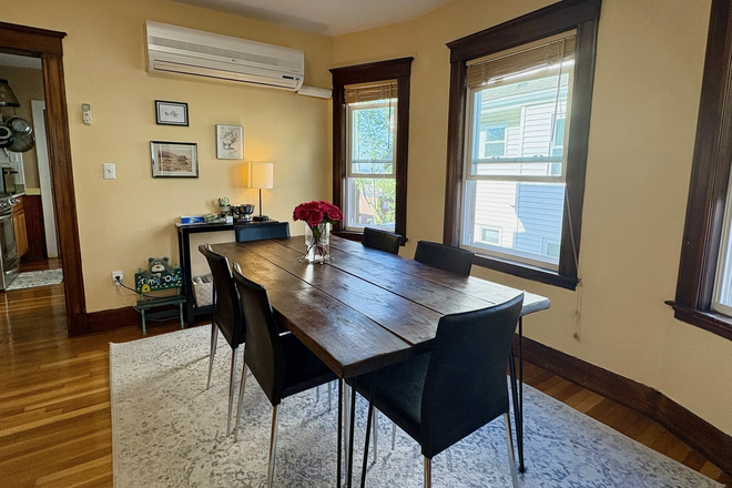 Call NOW for showings! 617-236-8600 - SUNSET ST - STUNNING 2 FLR 4BR AVAIL *9/1/2026* W/ PRVT ENTRANCE, IN UNIT W/D, RNTL PRKNG, 2.5 BATHS Apartments