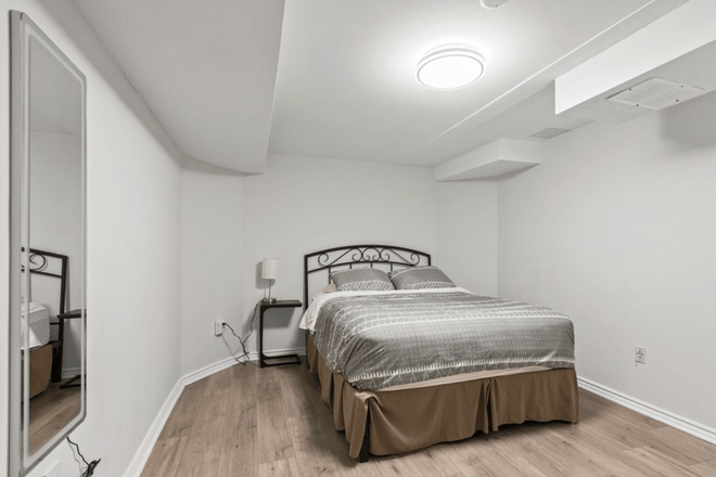Basement Bedroom B - (FOR FEMALE) Private room for rent in a shared house at Camgreen Circle