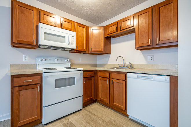 Kitchen - 2360 Ohio Apartments
