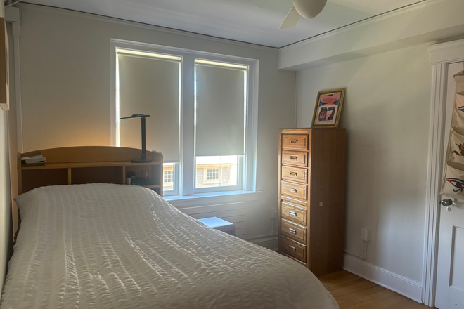 Bedroom - Summer sublet:Furnished 2BR apt for PU Faculty/Staff only-Prospect Ave-Princeton