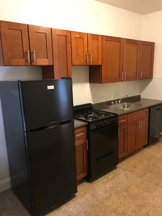 hubrealtyproperties.com - Exceptional 3 bedroom split with newly updated kitchen, in Brighton
