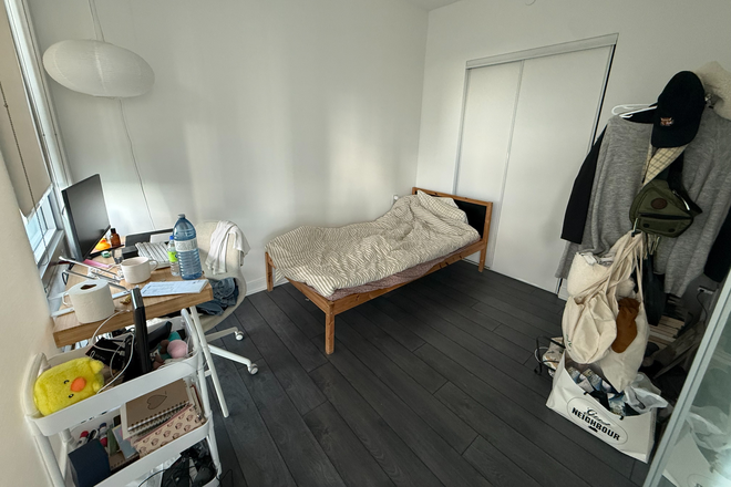 Bedroom - 2 Furnished Bedroom on Charles & Yonge