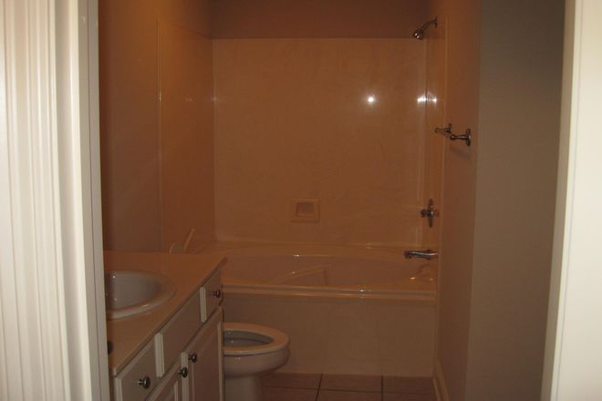 Master Bath with Garden Tub - Grand Cypress Condominiums