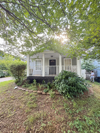 Front View - Fully Furnished 4BR House – 2.5 Miles from GSU Atlanta Campus – Off-Campus Housing
