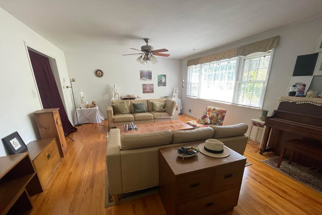 Living room - Furnished room w/private bathroom for female–Berkshire Dr–West Windsor House