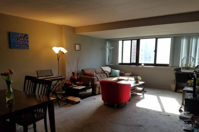 Call NOW for showings! 617-236-8550 - HAWTHORNE PL - LRG SUN DRENCHED WEST END 1BR/1BA CONDO W/ HEAT INC, LNDRY IN BLDNG *AVAIL NOW*