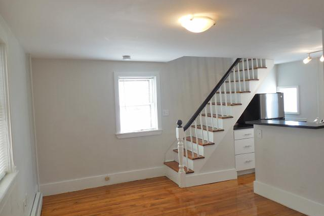 kitchen/living space - **NO BROKERS FEE!!** Renovated 2 Bed / 2 Bath close to campus! Apartments
