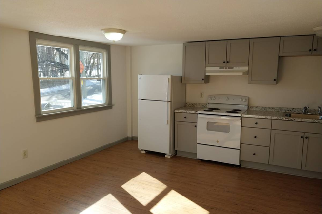 Kitchen - HEAT & HOT WATER INCLUDED! CLEAN & QUIET!!