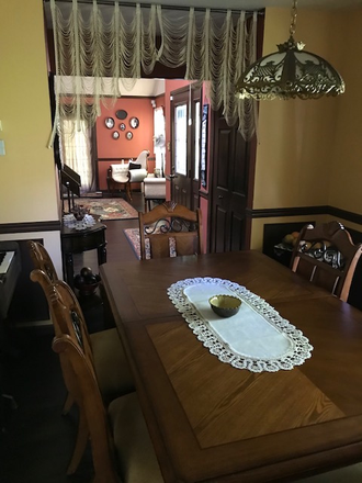 Dining room with view to the living room - 3BR thome-Chicopee Dr-Princeton