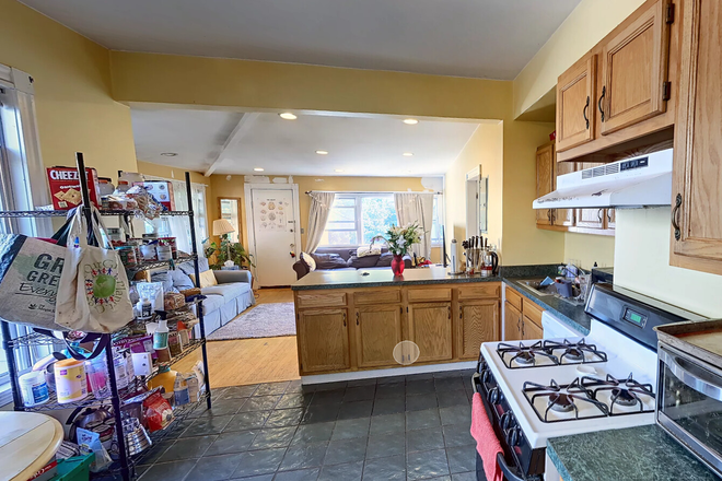 Call NOW for showings! 617-236-8550 - MASS AVE - *NO FEE* HUGE 4BR W/ OFFICE OR 5BR FOR *9/1/2025* W/ LNDRY IN BLDNG, 2 PRKNG, PORCH! Apartments