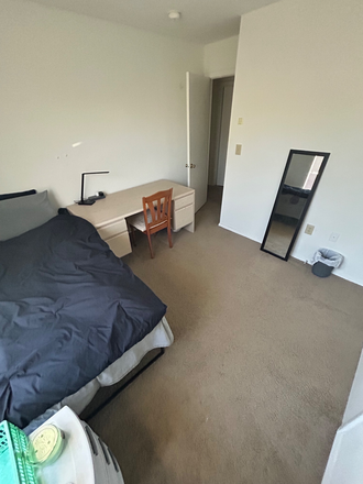 bedroom - Foxridge Apartments