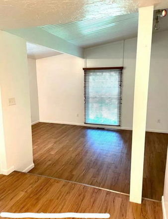 LR2 - Scholar's Hideaway House