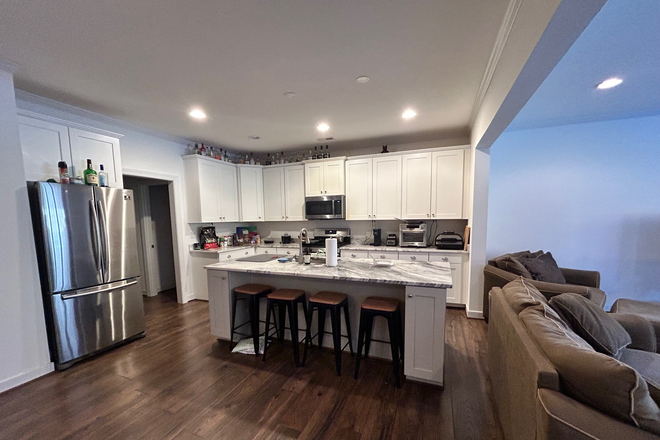 Kitchen - 4 Bed, 3 Full Bath in Vibrant New Town Williamsburg (Avail 6/1/2026 for the 2026/2027 school year) Townhome