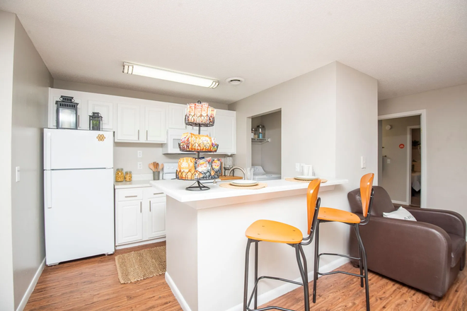 Kitchen - University Park Student Apartments