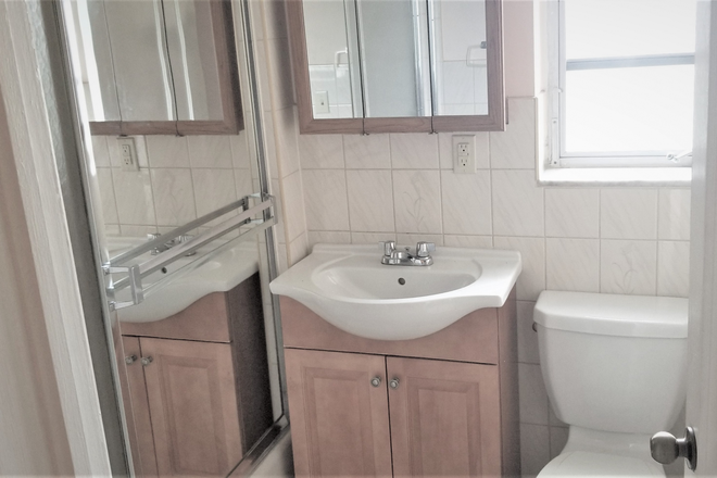 Bathroom - large comfortable home- quiet street.