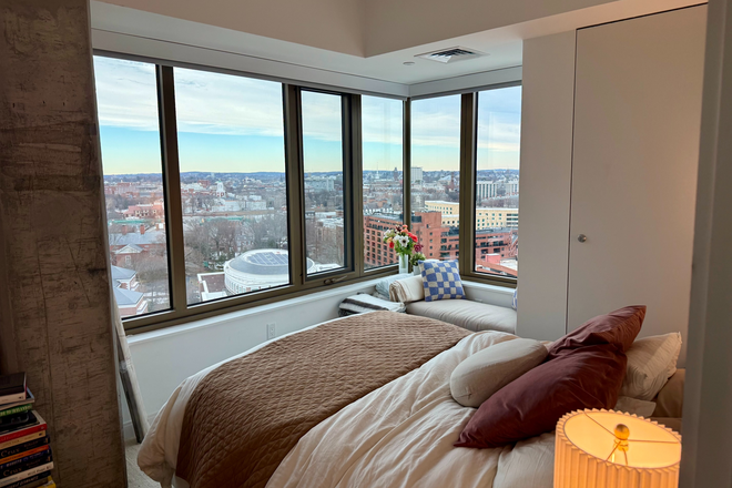 Bedroom - Verra 1-Bed for Lease Takeover or Sublet