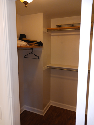 master bathroom vanity - James Island furnished PRIVATE HOME