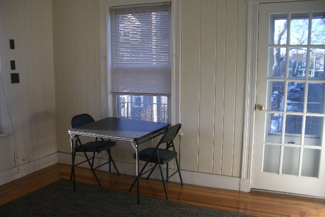 Study room - Next to Tufts Science & Technology Building/ Walk to Tisch Library, Joyce Cummings Center Apartments