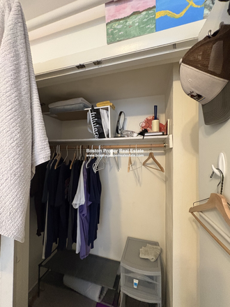 a - 3 bed with private roof deck on Westland!!! NO broker fee Apartments