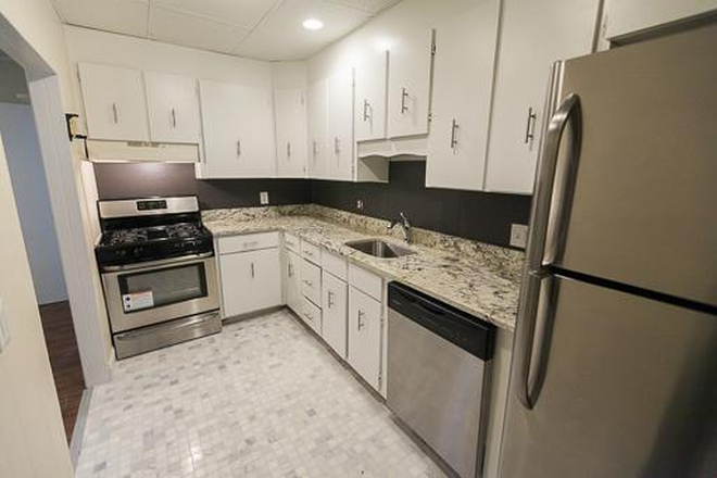 Call NOW for showings! 617-236-8550 - MONMOUTH ST - *NO FEE* FLOOR THRU 3BR/1BA ON EAGLE HILL W/ LNDRY IN BLDNG, LRG BEDROOMS, OPEN LAYOUT Apartments
