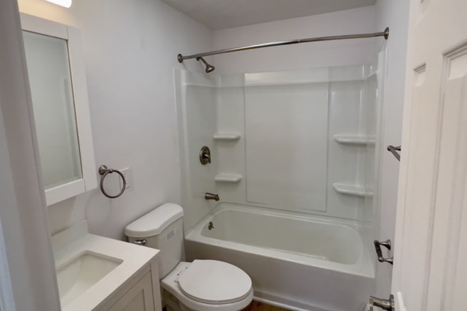 Bathroom - Lease takeover Den at Hunting lodge Apartments