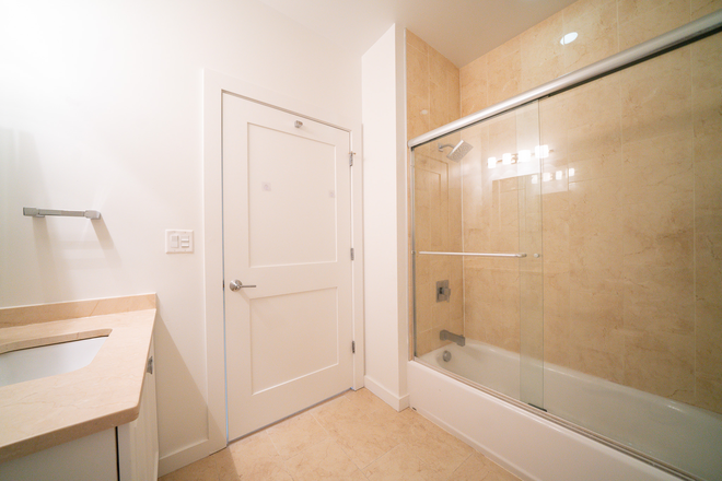 9 Miner #401 - [Aug 1st] 1bed/1bath near Kenmore Sq [No broker fee] Apartments