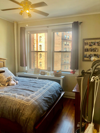 Bedroom - Renovated 1-Bedroom in Fenway Brownstone Apartments