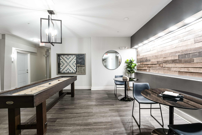 Lounge Area - Infinity Midtown Apartments