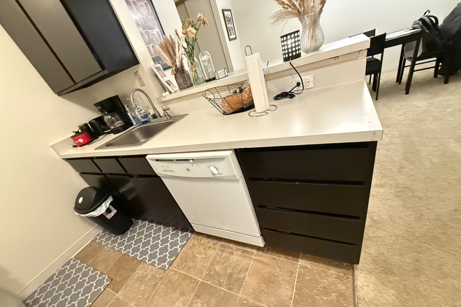Kitchen - Post House Apartments 1 bedroom apartments 5 minutes walk to DU