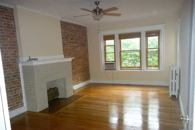bedroom - CommAve Condo