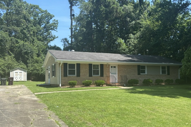 Exterior of house as seen from Landis Drive - Landing at Landis House