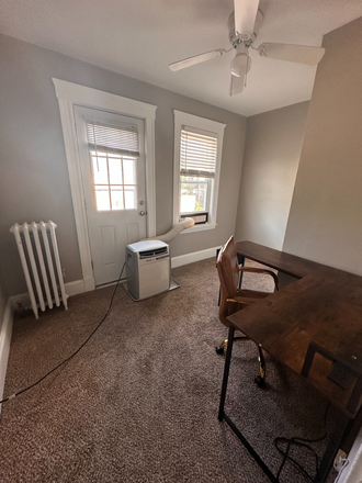 Office - Close to campus. Located in front of Rogers Park and close to restaurants and stores Apartments