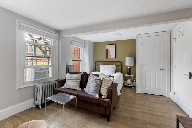bed/living area - no broker fee, renovated, all utilities included, across from MGH, walk to Suffolk