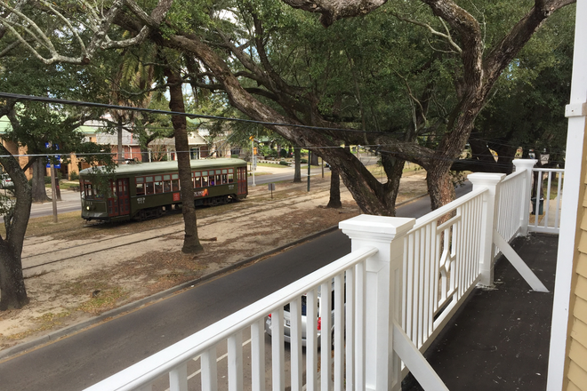 street view   streetcar - Furnished apartment on New Orleans streetcar line