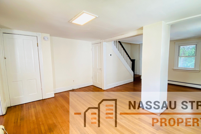 Living room - 2BR apt-Moran Ave-Princeton