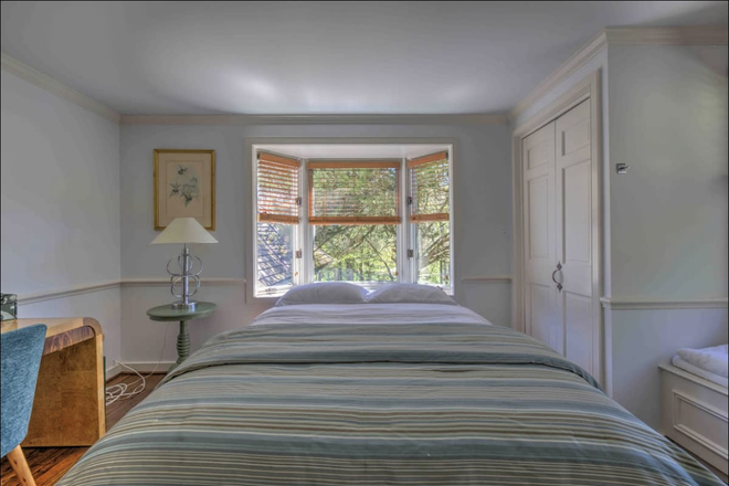 Bedroom - Furnished 2BR apt for PU affiliate only-Pretty Brook Rd-Princeton