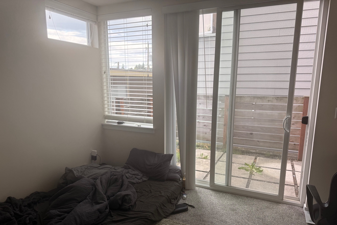 room - Safe and peaceful beautiful neighborhood | 4B3.5B Townhome