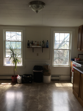 kitchen - beautiful  large 4 bedroom units just renovated Apartments