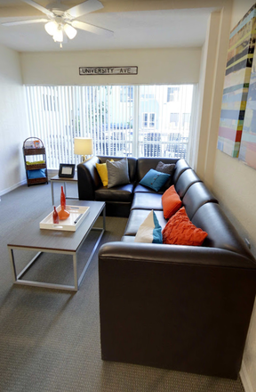 Living room - Avalon Heights Apartments