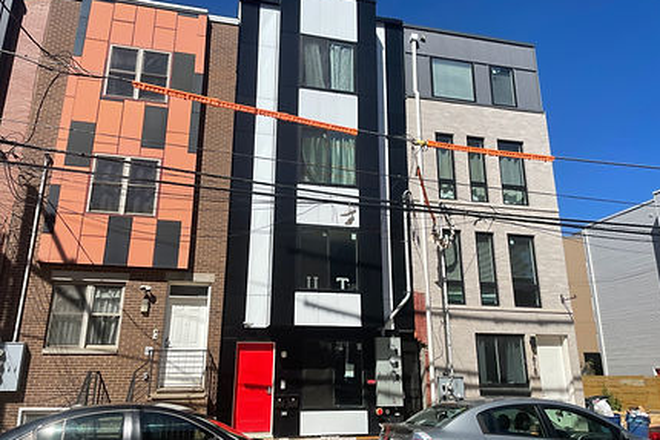 Outside - Apartment close to campus