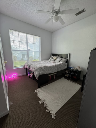Bedroom - Gainesville Place Apartments